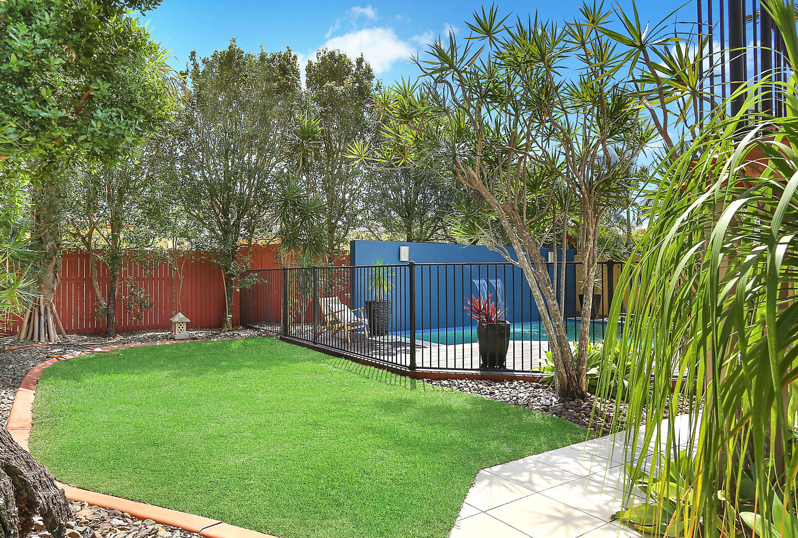 12 Seychelles Place, Kawana Island QLD 4575 - photo 13