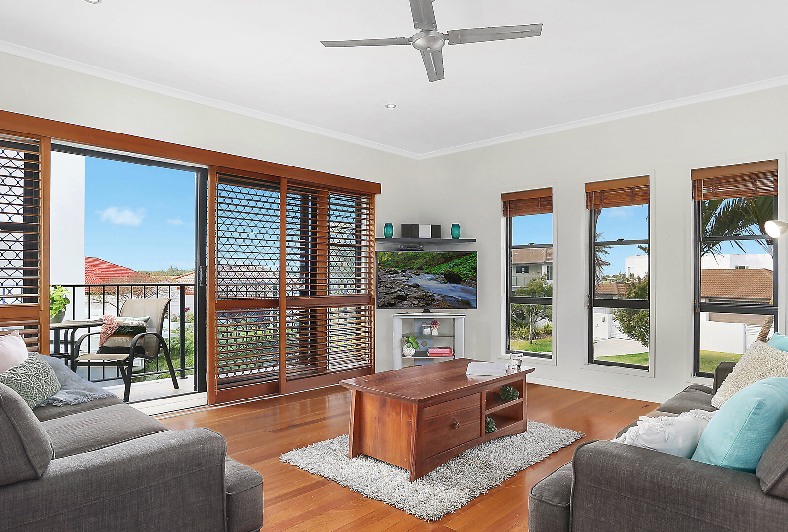 12 Seychelles Place, Kawana Island QLD 4575 - photo 10