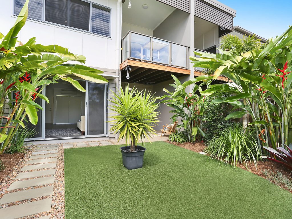 9/3 Feather Court, Birtinya QLD 4575 - photo 2