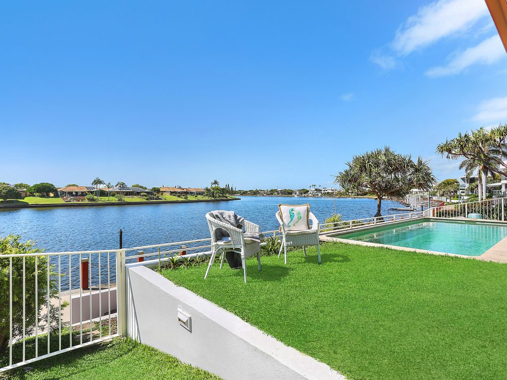 16 Seychelles Place, Kawana Island QLD 4575 - photo 2