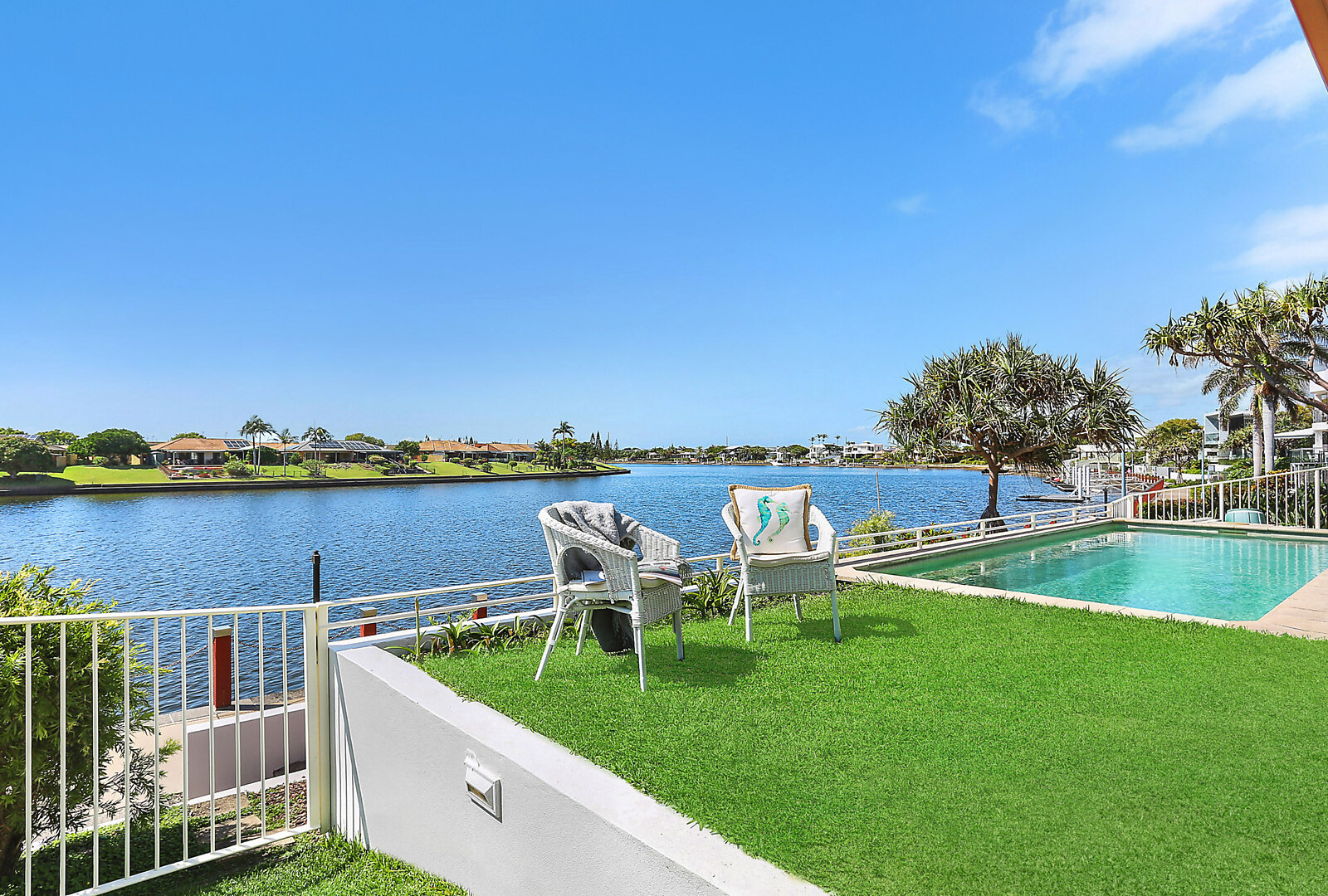 16 Seychelles Place, Kawana Island QLD 4575 - photo 2