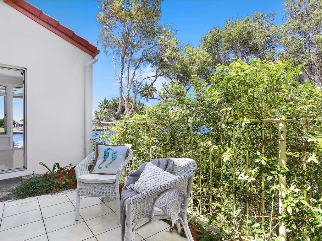 16 Seychelles Place, Kawana Island QLD 4575 - photo 9