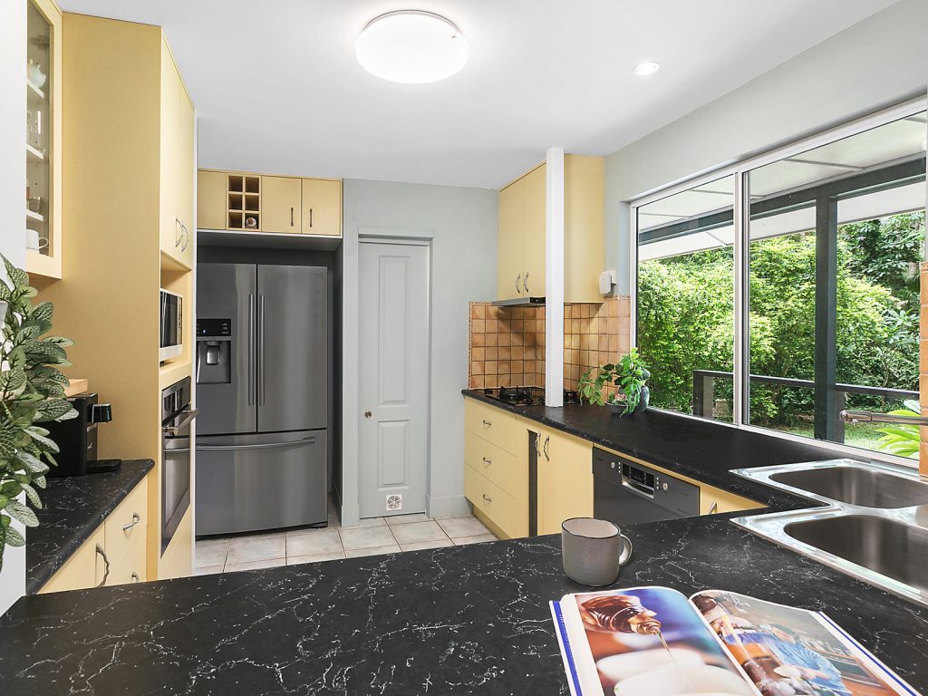 13 Nottingham Court, Beerwah QLD 4519 - photo 6