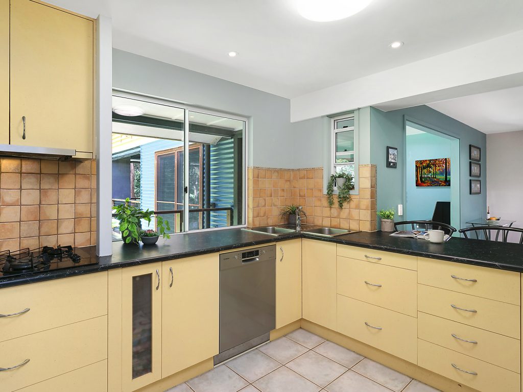 13 Nottingham Court, Beerwah QLD 4519 - photo 7