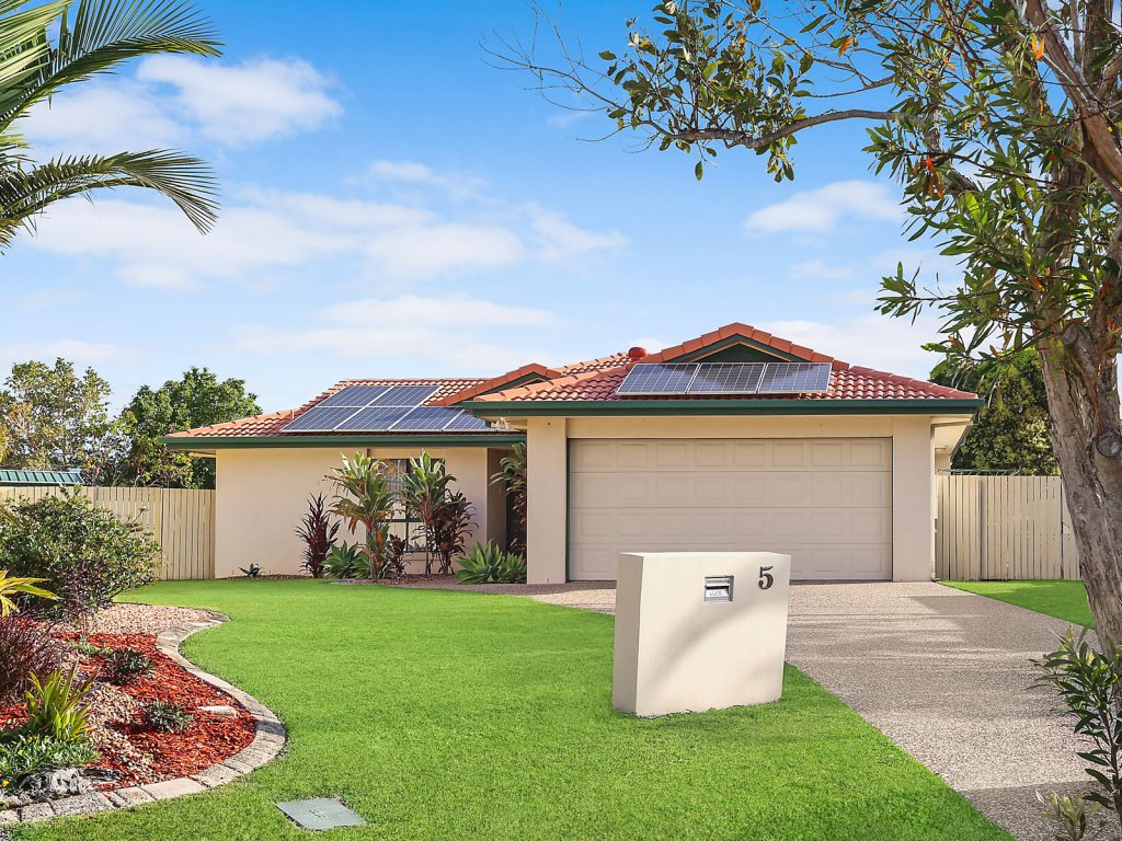 5 Huon Place, Currimundi QLD 4551 - photo 5