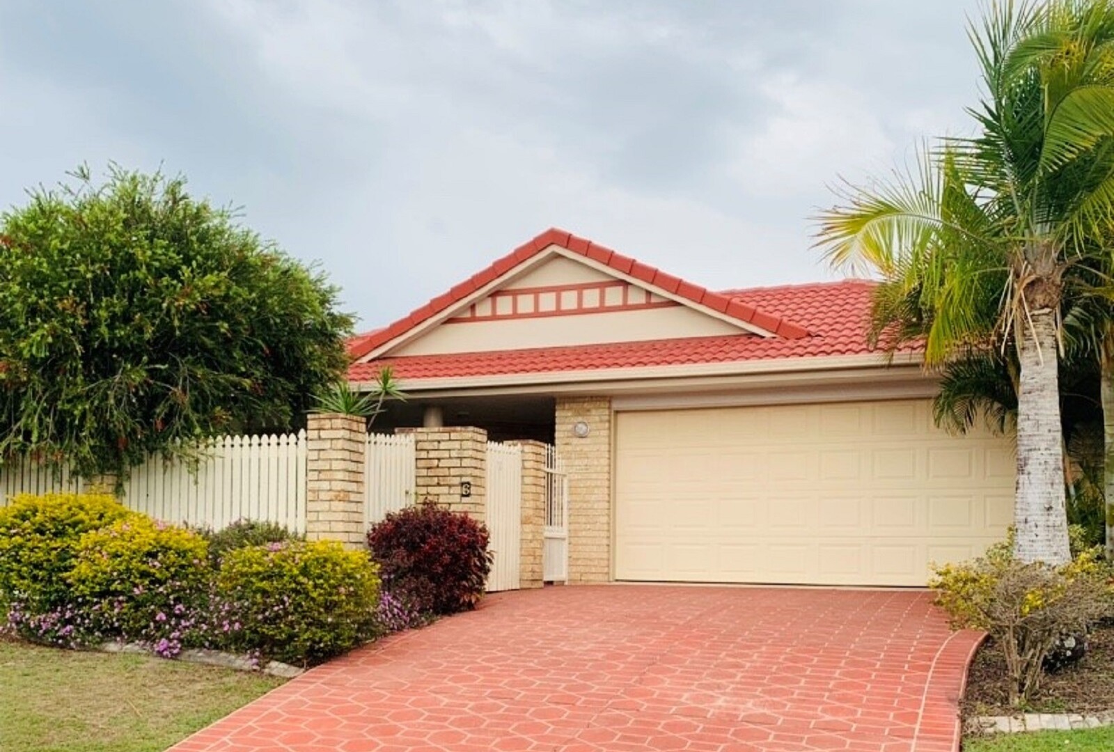 6 Teasel Square, Currimundi QLD 4551 - photo 2