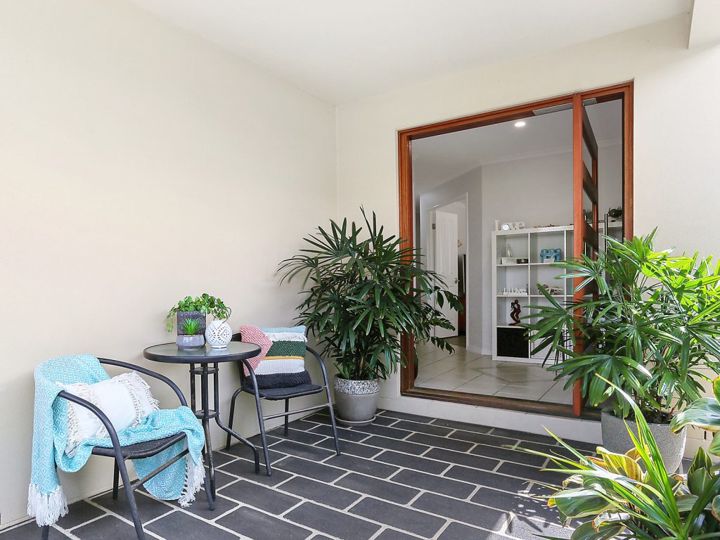 15 Maldives Place, Kawana Island QLD 4575 - photo 9