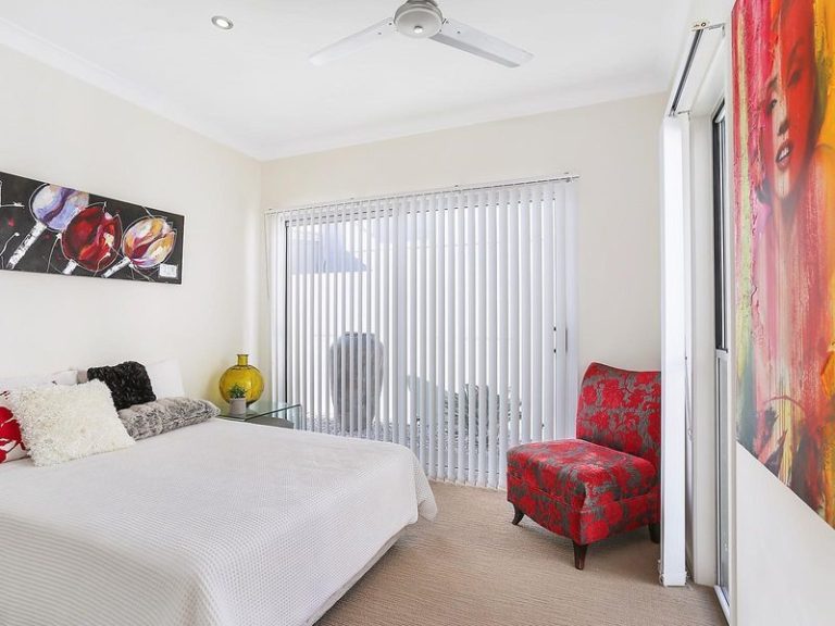 20 Tortola Place, Kawana Island QLD 4575 - photo 8