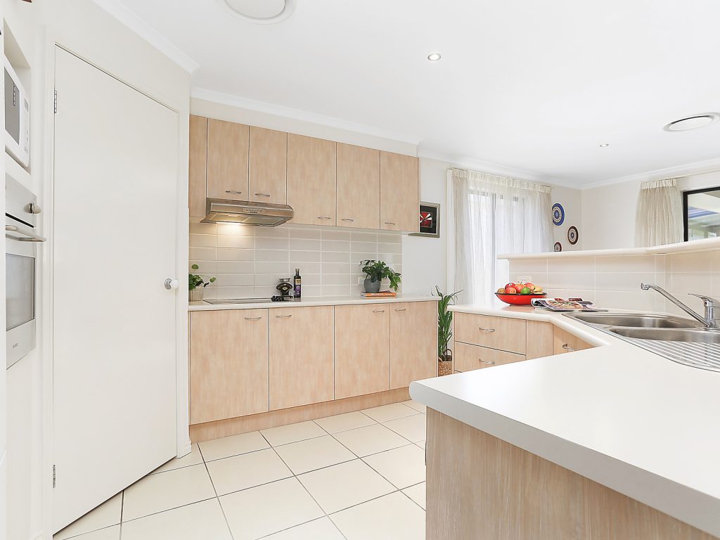 9 Jersey Place, Kawana Island QLD 4575 - photo 3