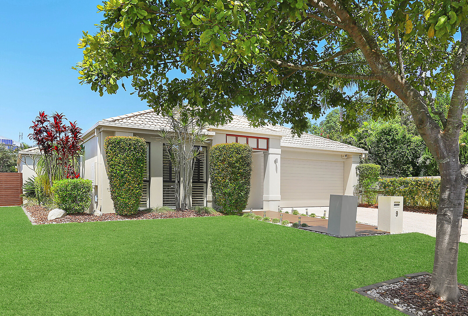 9 Jersey Place, Kawana Island QLD 4575 - photo 5