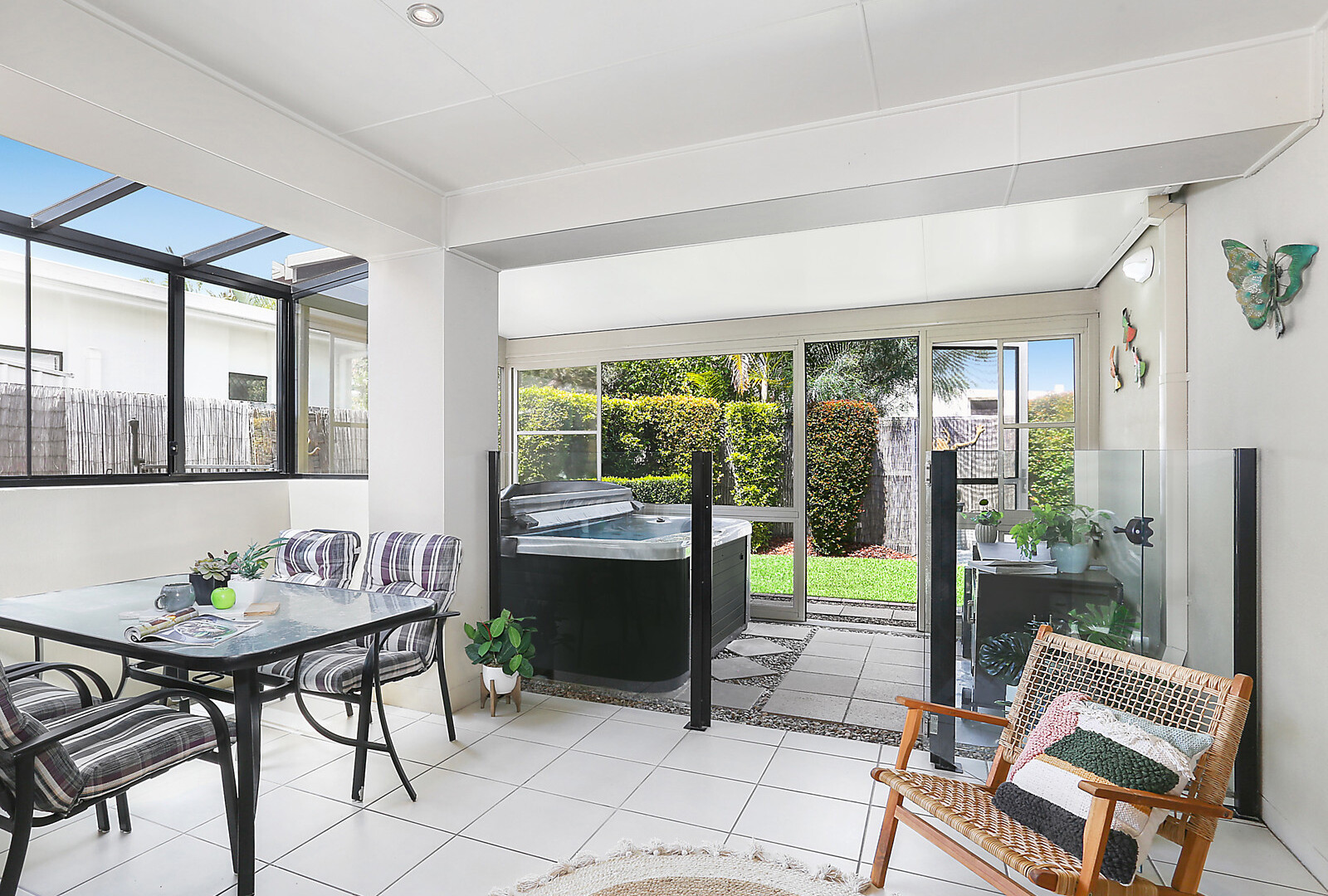 9 Jersey Place, Kawana Island QLD 4575 - photo 7