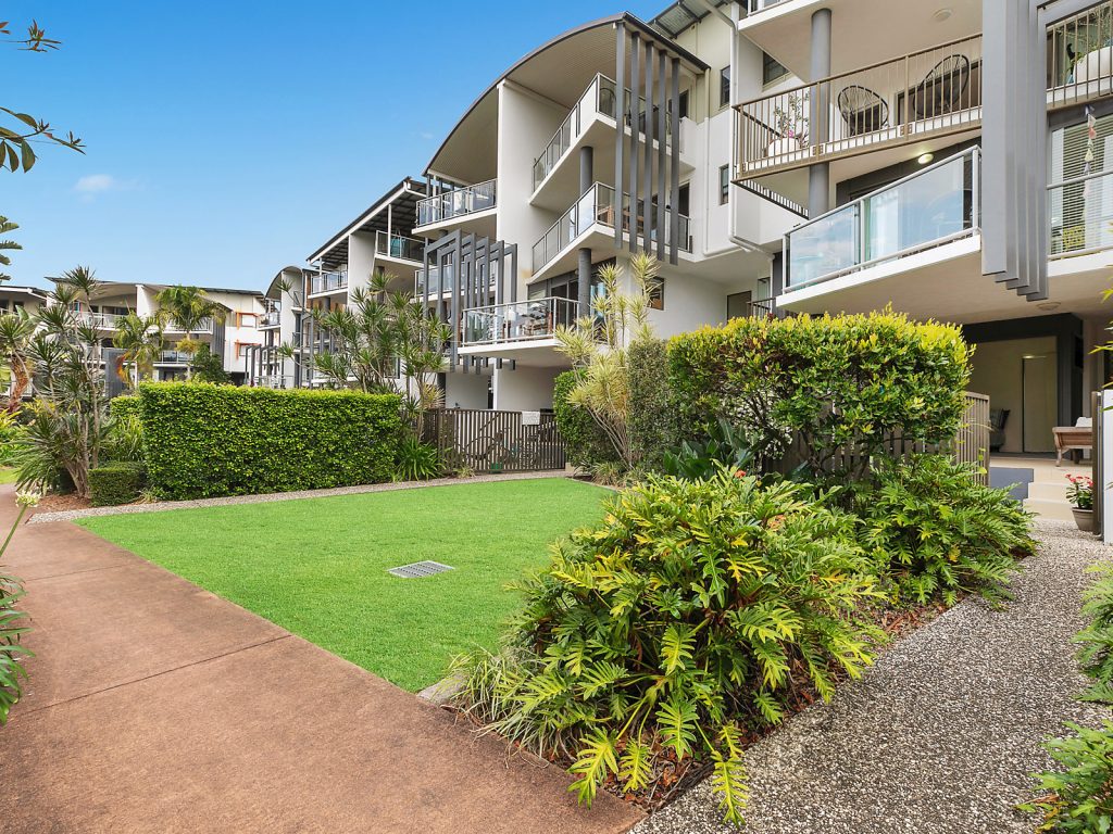 16/10 Grand Parade, Kawana Island QLD 4575 - photo 9