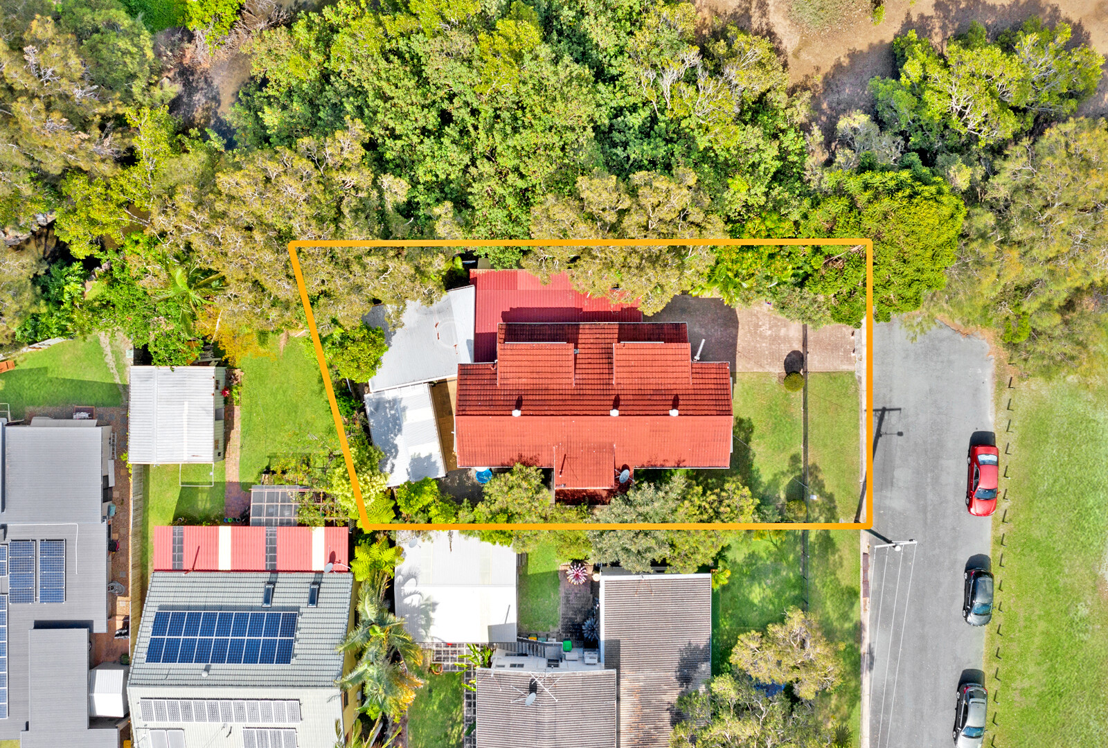 20 Gamban Esplanade, Currimundi QLD 4551 - photo 4