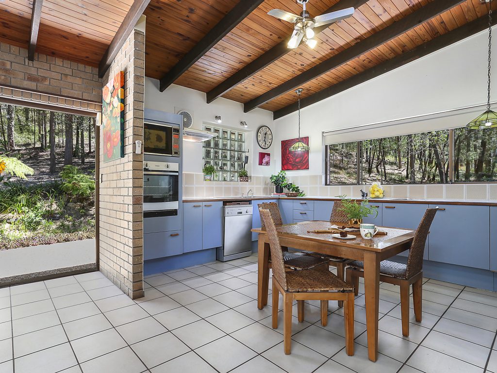 32 Fig Tree Drive, Beerwah QLD 4519 - photo 4