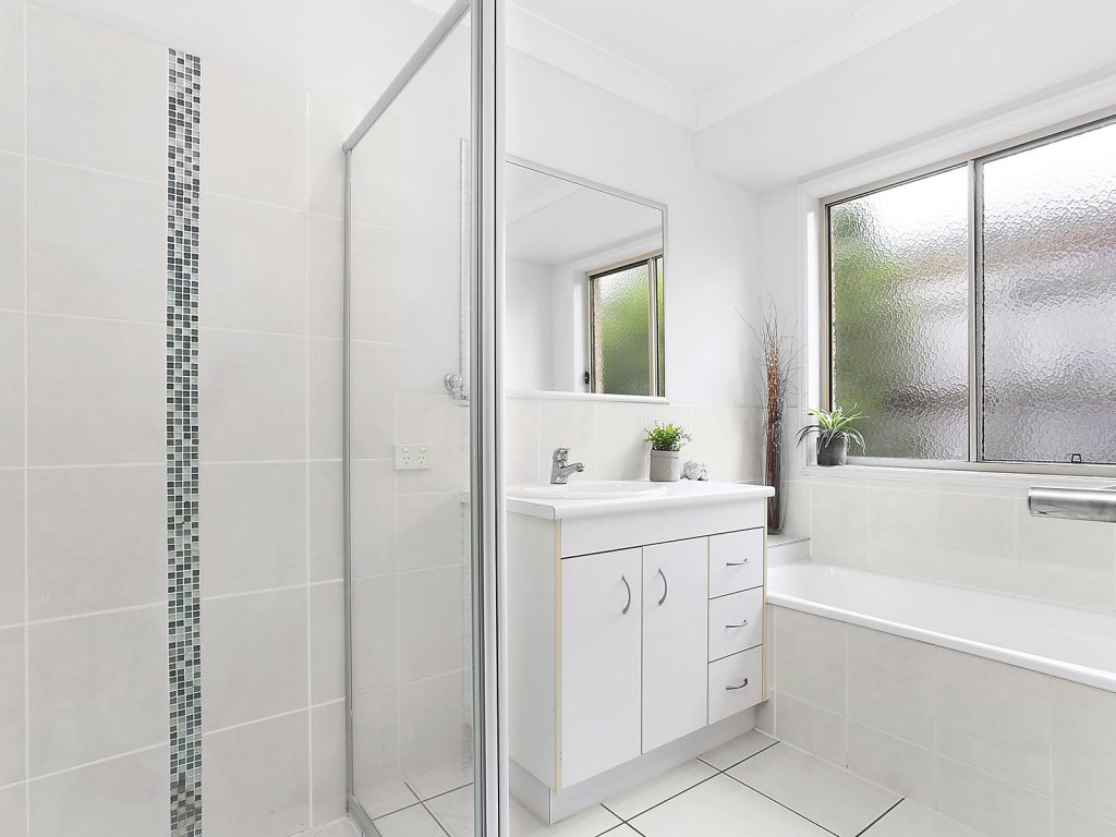 12 Coolamon Crescent, Beerwah QLD 4519 - photo 9