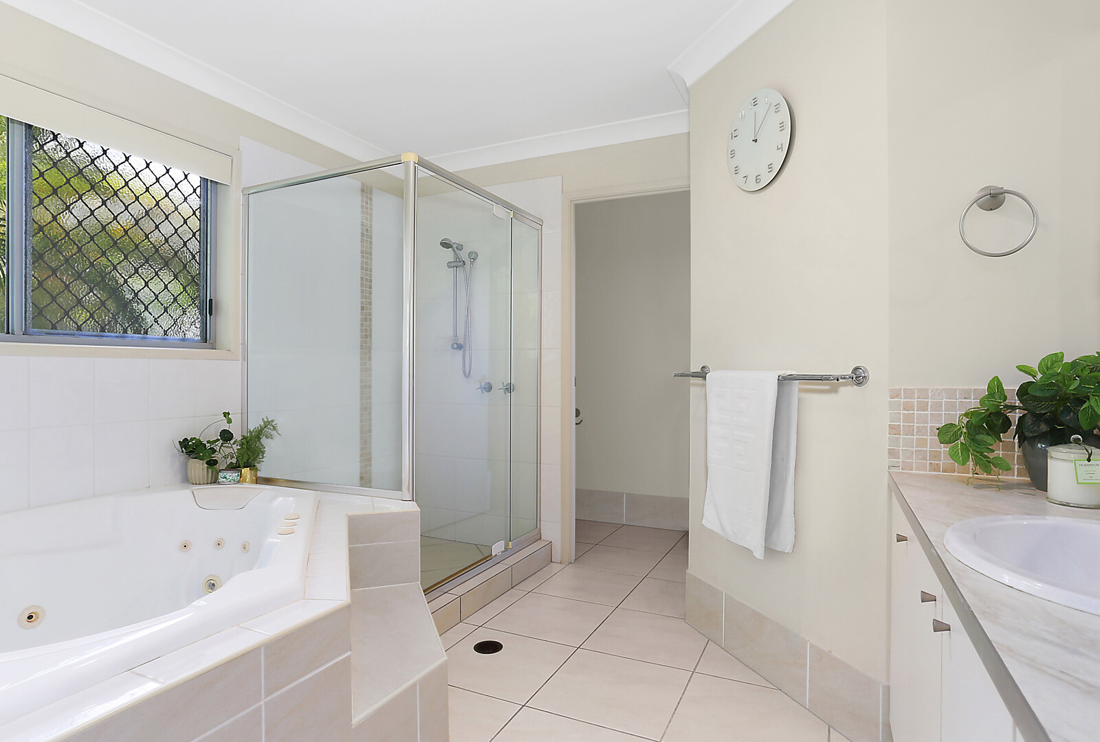 6 Midyim Court, Meridan Plains QLD 4551 - photo 9