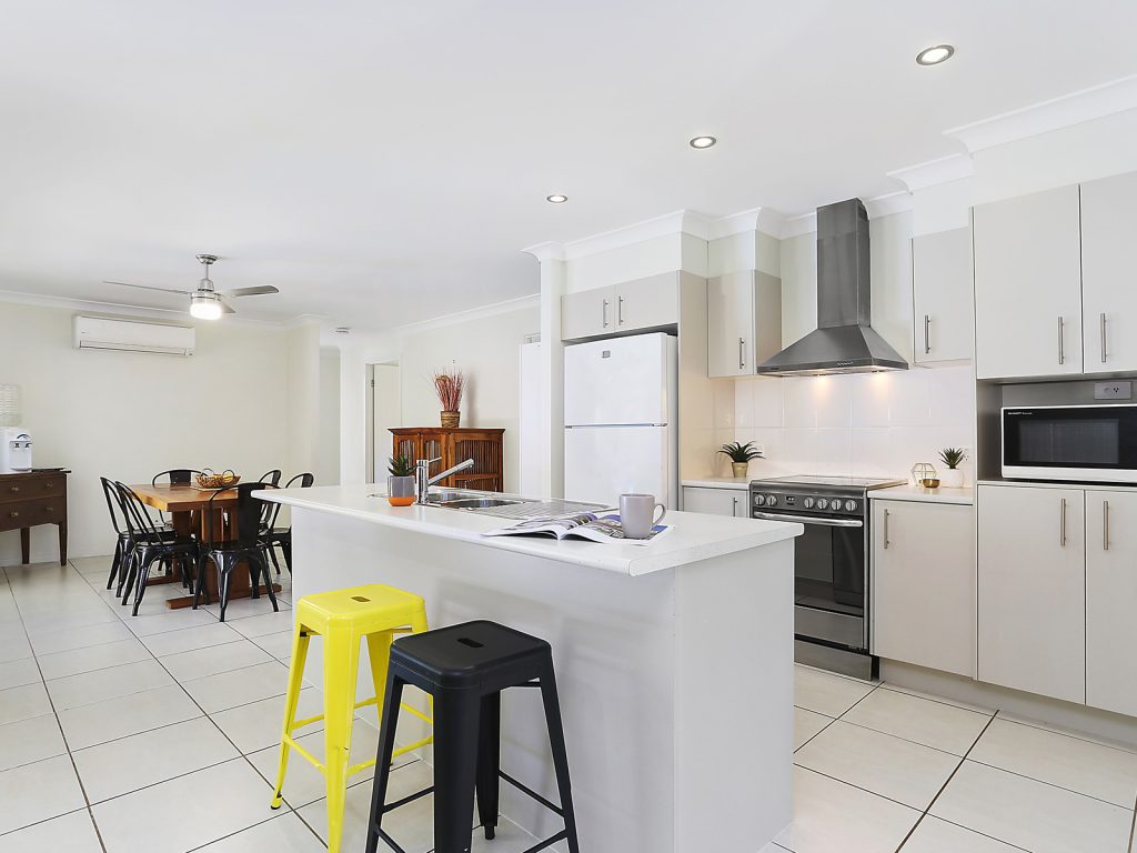 16 Elouera Close, Landsborough QLD 4550 - photo 3