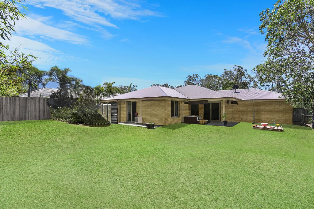 16 Elouera Close, Landsborough QLD 4550 - photo 6