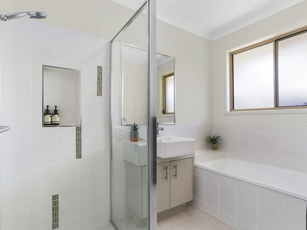 16 Elouera Close, Landsborough QLD 4550 - photo 8