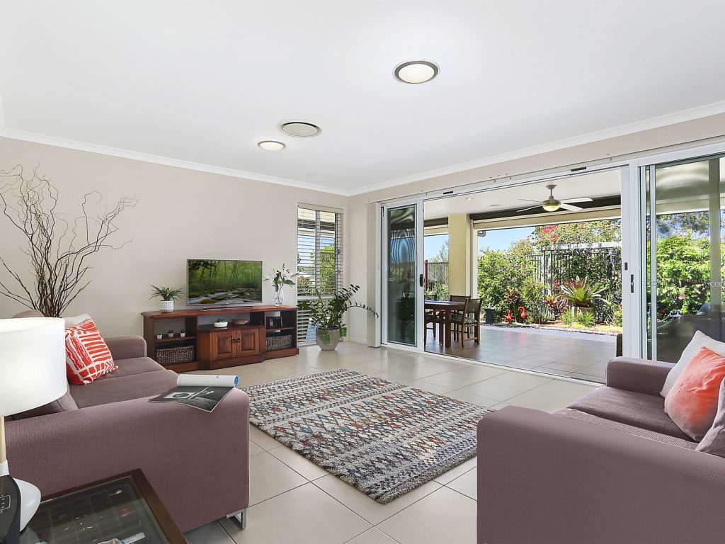 15 Riverstone Crescent, Little Mountain QLD 4551 - photo 4