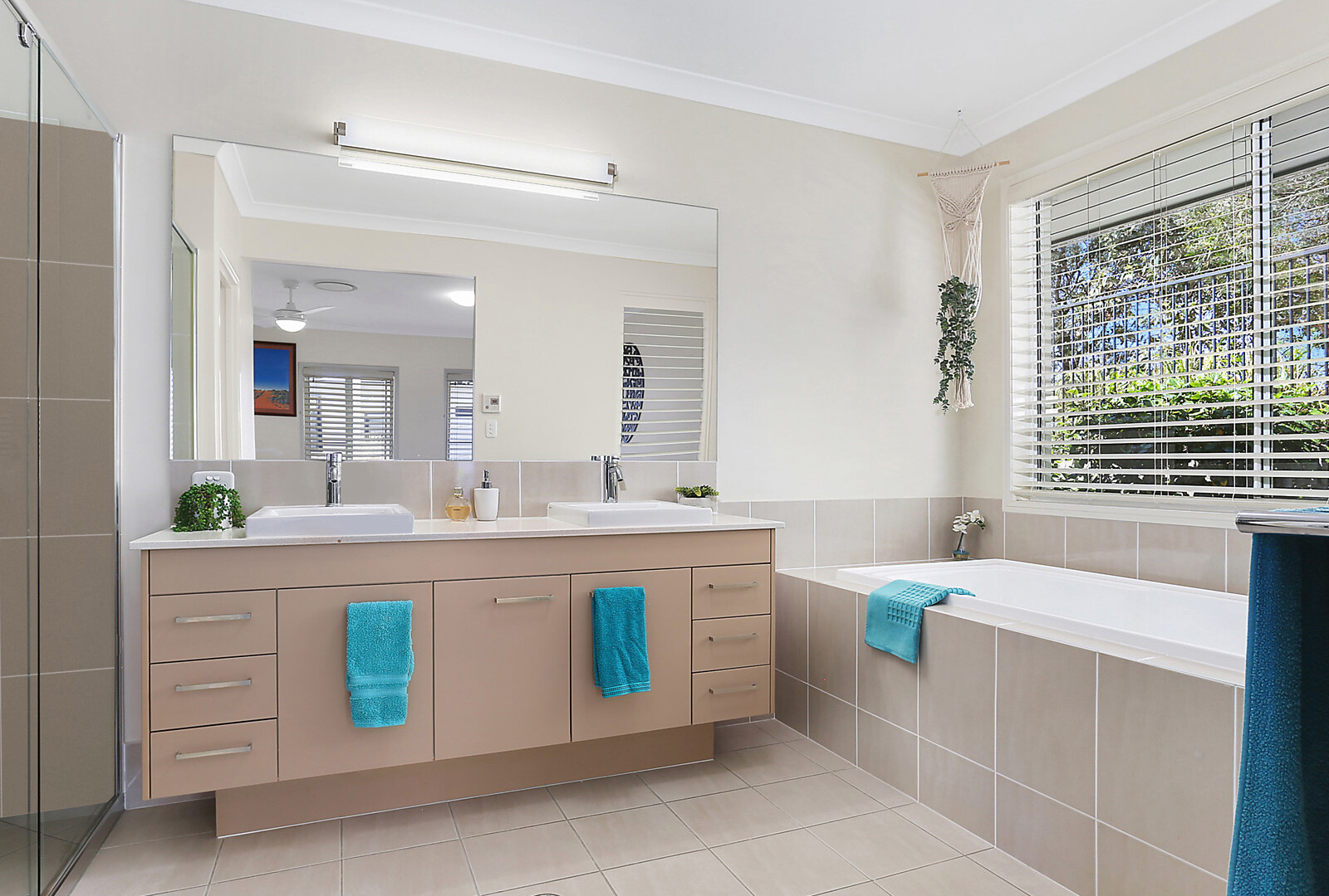 15 Riverstone Crescent, Little Mountain QLD 4551 - photo 8