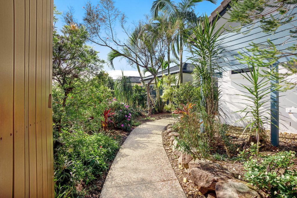 7 Gardenia Street, Currimundi QLD 4551 - photo 5