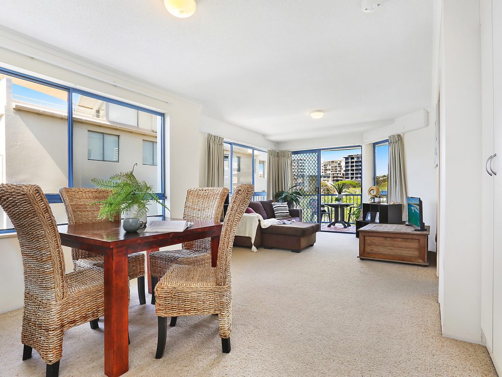 9/12 Orvieto Terrace, Kings Beach QLD 4551 - photo 4
