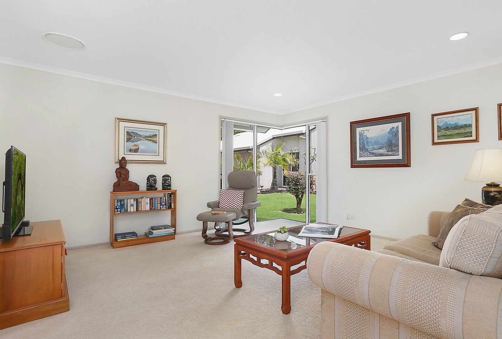 48 Ascot Way, Little Mountain QLD 4551 - photo 9