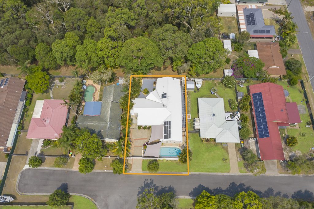 19 Ninderry Close, Battery Hill QLD 4551 - photo 6