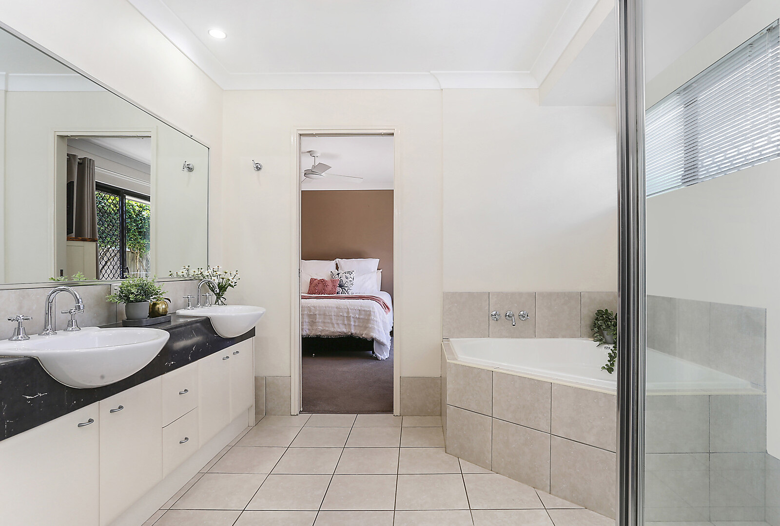 4 Madagascar Court, Kawana Island QLD 4575 - photo 12