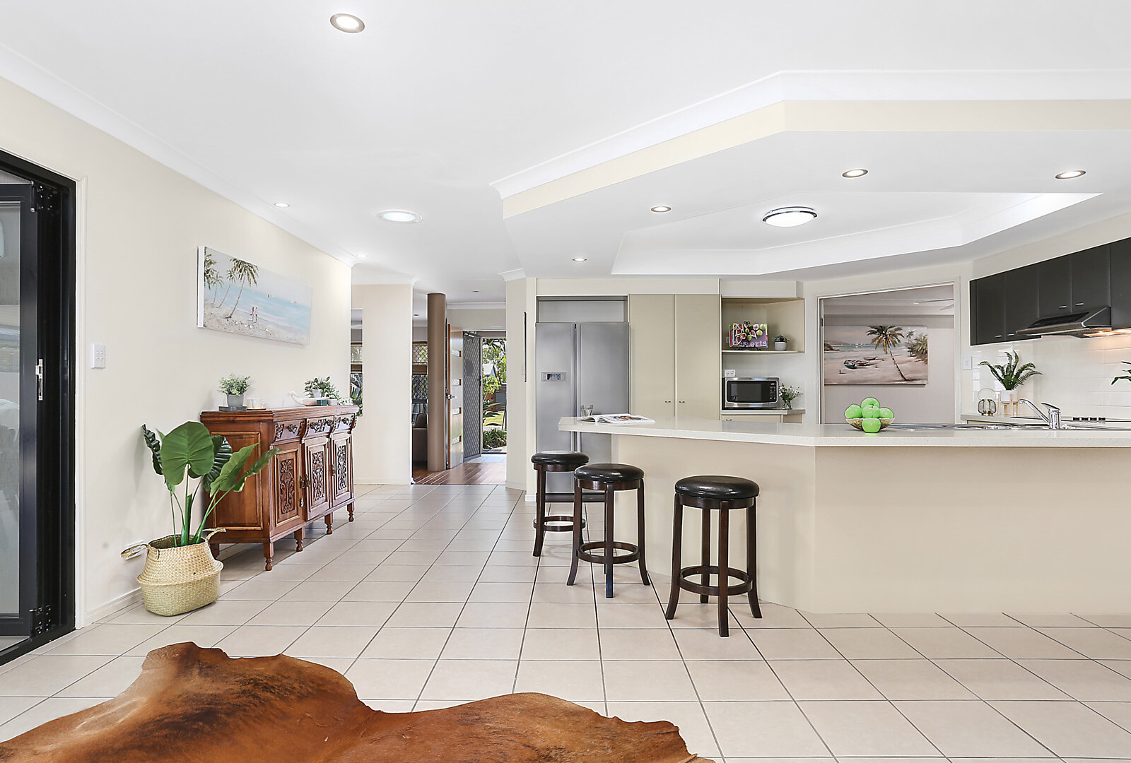 4 Madagascar Court, Kawana Island QLD 4575 - photo 5