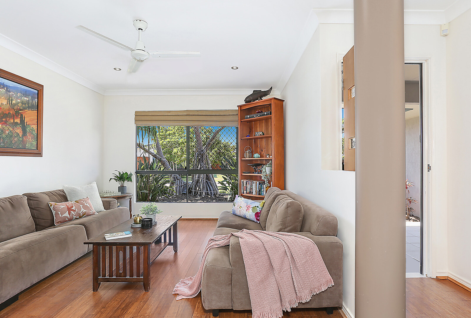 4 Madagascar Court, Kawana Island QLD 4575 - photo 8