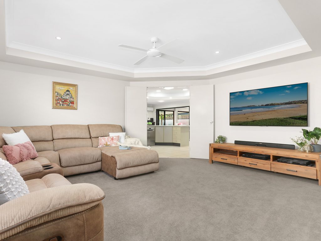 4 Madagascar Court, Kawana Island QLD 4575 - photo 9