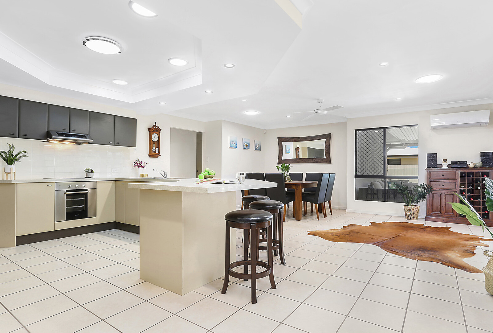 4 Madagascar Court, Kawana Island QLD 4575 - photo 10