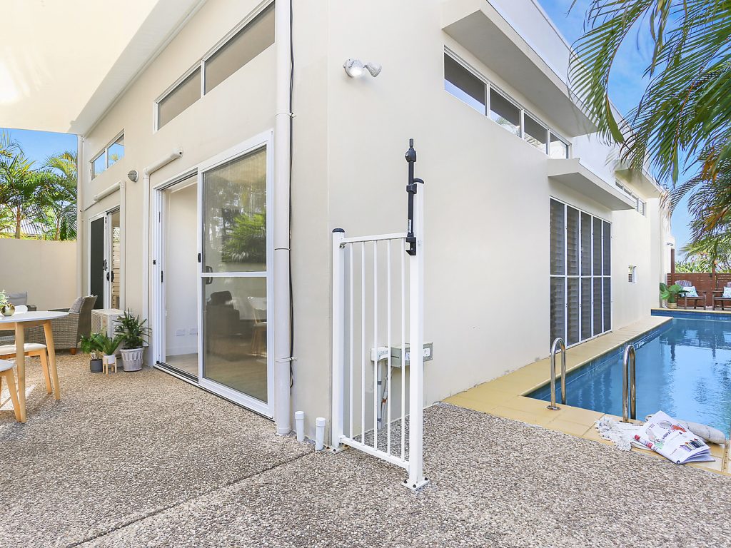 10 Mauritius Crescent, Kawana Island QLD 4575 - photo 4