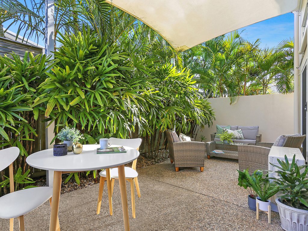 10 Mauritius Crescent, Kawana Island QLD 4575 - photo 5