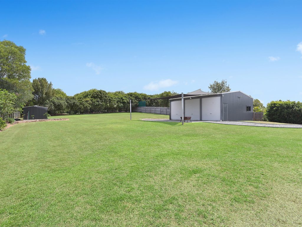 76 Lachlan Crescent, Beerwah QLD 4519 - photo 5