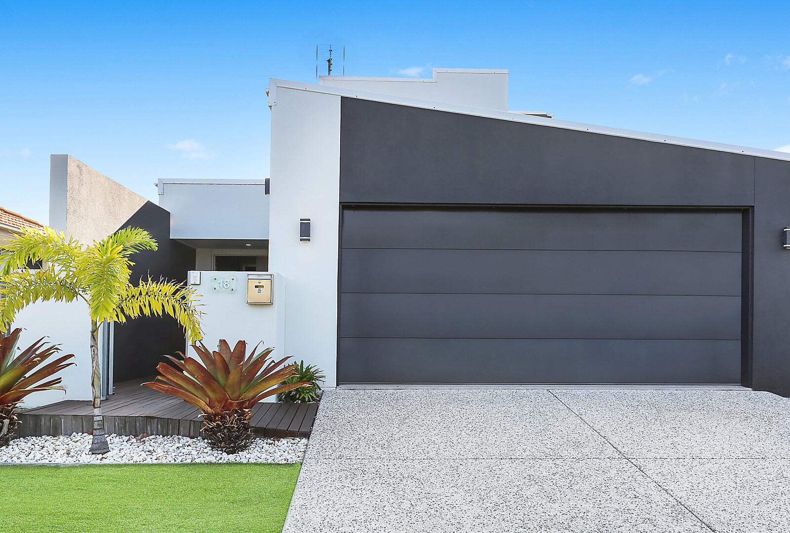 18 Fitzroy Court, Kawana Island QLD 4575 - photo 12