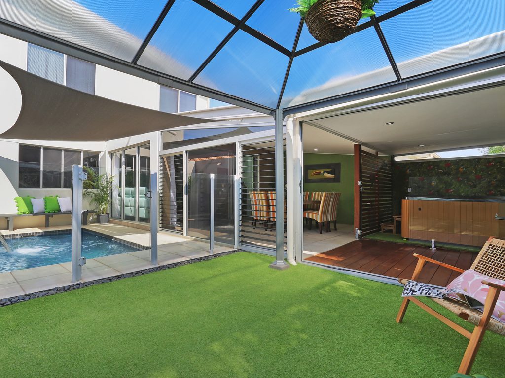 18 Fitzroy Court, Kawana Island QLD 4575 - photo 3