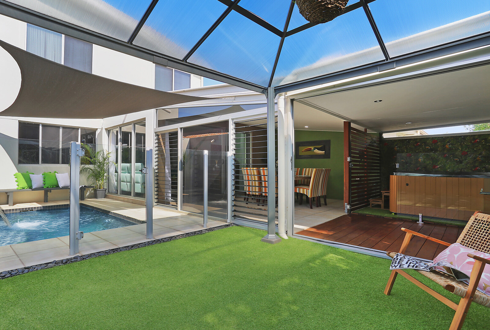 18 Fitzroy Court, Kawana Island QLD 4575 - photo 3