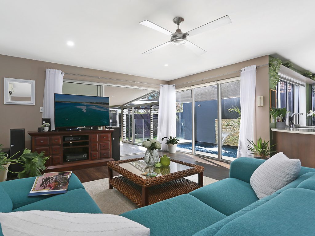 18 Fitzroy Court, Kawana Island QLD 4575 - photo 5