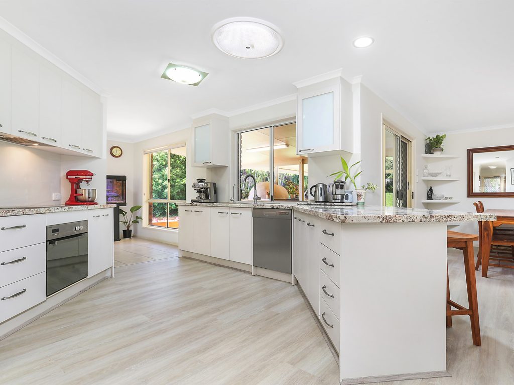 38 Hillside Road, Glass House Mountains QLD 4518 - photo 2