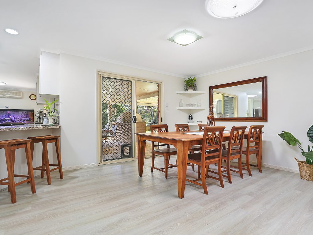 38 Hillside Road, Glass House Mountains QLD 4518 - photo 4