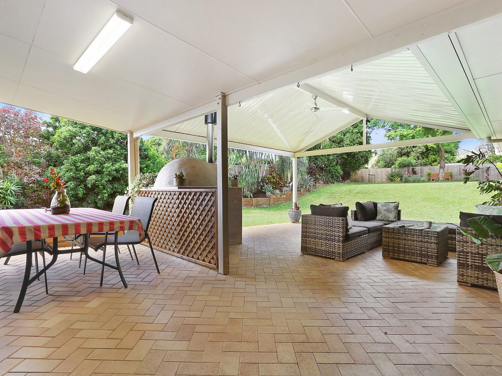 38 Hillside Road, Glass House Mountains QLD 4518 - photo 5