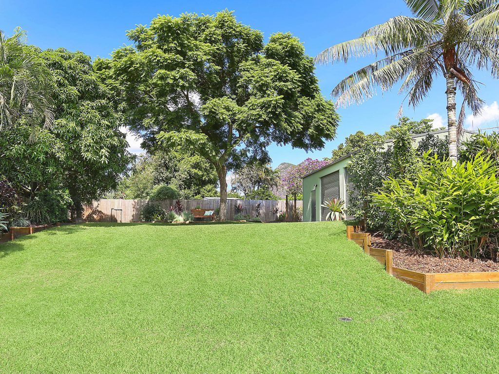 38 Hillside Road, Glass House Mountains QLD 4518 - photo 6