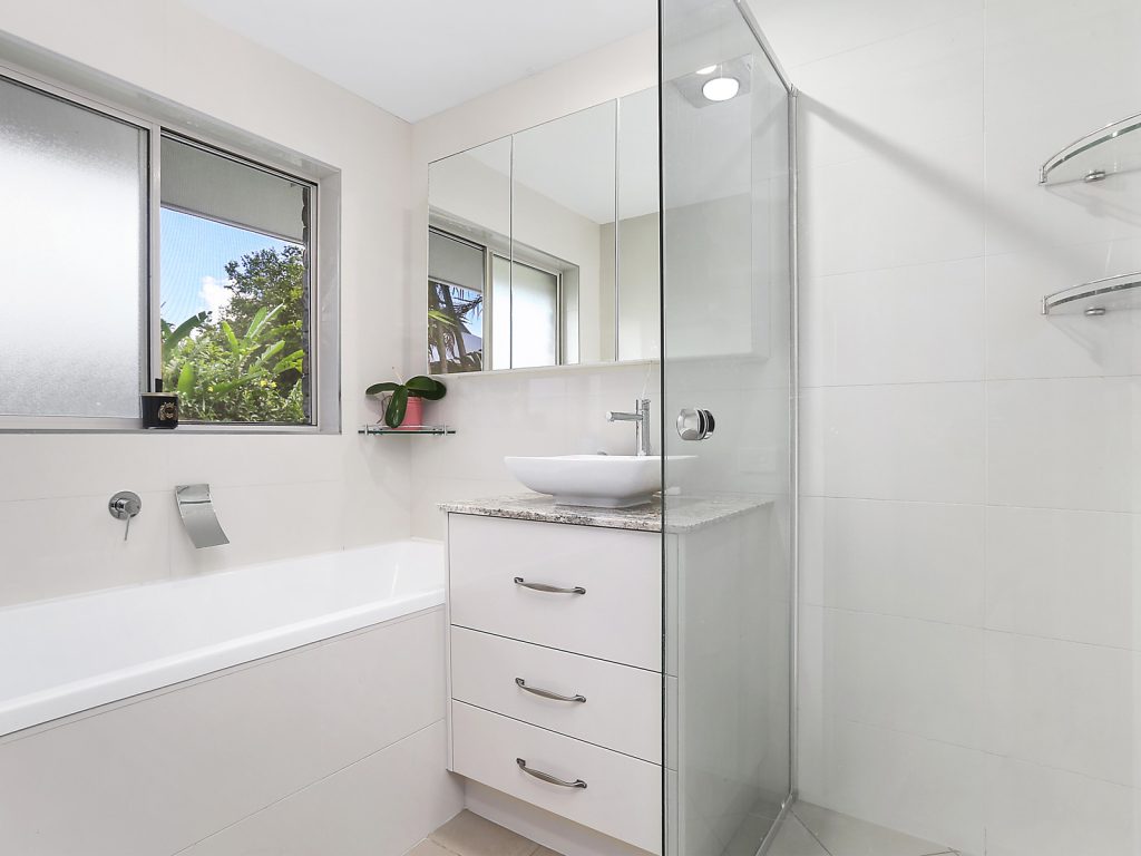 38 Hillside Road, Glass House Mountains QLD 4518 - photo 9