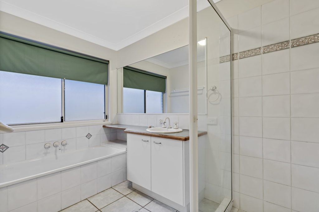 169 Hotspur Crescent, Little Mountain QLD 4551 - photo 12