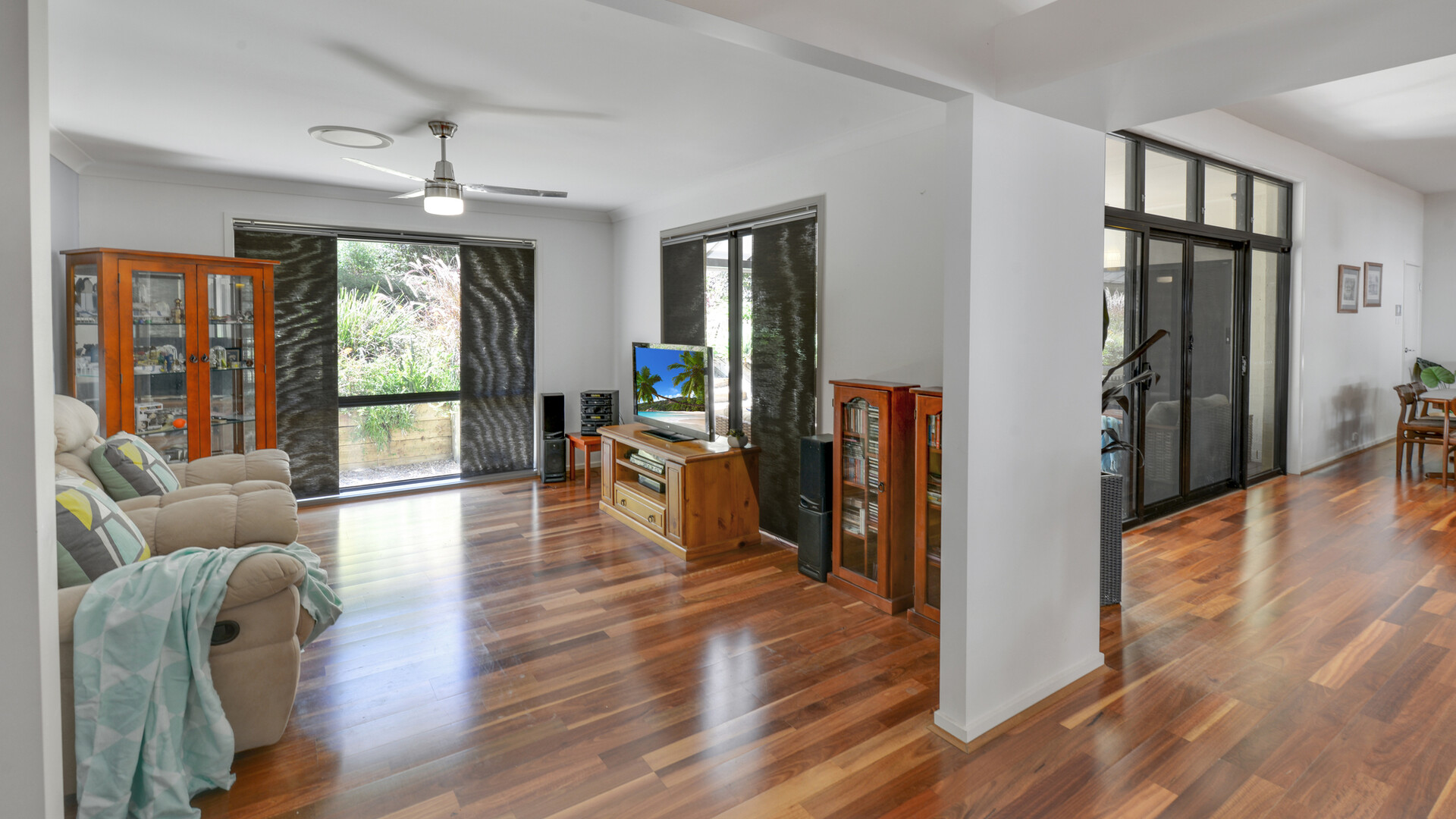 1 Wattlefield Road, Little Mountain QLD 4551 - photo 5