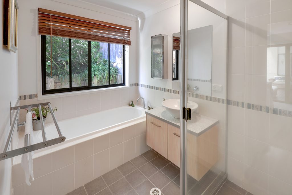 1 Wattlefield Road, Little Mountain QLD 4551 - photo 9