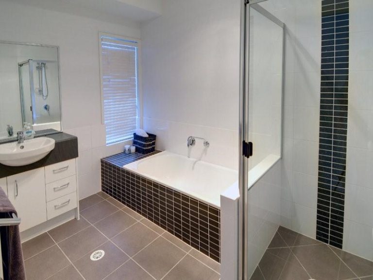 3 Kurrajong Crescent, Meridan Plains QLD 4551 - photo 18
